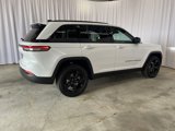 Used 2024 Jeep Grand Cherokee Altitude image 6