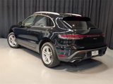 Certified 2024 Porsche Macan image 3