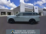 New 2025 Lincoln Navigator Reserve image 2