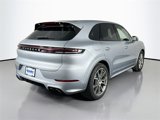Used 2024 Porsche Cayenne image 6