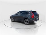 Used 2022 Volvo XC90 T5 Momentum w/ Climate Package image 6
