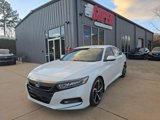 Used 2018 Honda Accord Sport image 2