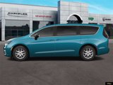 New 2025 Chrysler Pacifica Select image 3
