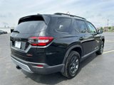 Certified 2025 Honda Pilot TrailSport image 3
