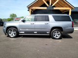 Used 2018 Chevrolet Suburban LT w/ LT Signature Package image 2
