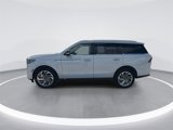 New 2025 Lincoln Navigator Reserve image 5