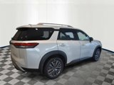 New 2025 Nissan Pathfinder SL image 5
