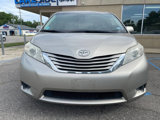 Used 2017 Toyota Sienna LE image 2