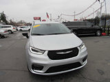 Used 2024 Chrysler Pacifica Touring-L image 5