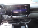 Used 2023 Chevrolet Colorado Trail Boss w/ Technology Package image 6