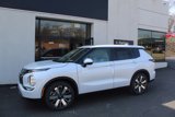 New 2025 Mitsubishi Outlander SE image 2