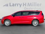 New 2025 Chrysler Pacifica Select image 2