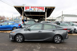 Used 2018 Toyota Prius Prime Premium image 3
