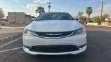 Used 2015 Chrysler 200 Limited w/ Convenience Group image 5