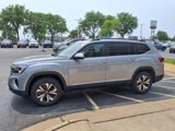 New 2025 Volkswagen Atlas SE image 4