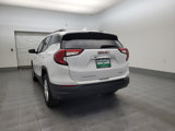 Used 2023 GMC Terrain SLE w/ Driver Convenience Package image 6