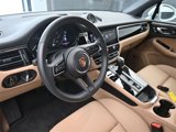Used 2025 Porsche Macan image 4