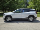 Used 2023 GMC Terrain SLE w/ Driver Convenience Package image 2