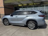 Used 2024 Toyota Highlander Platinum image 5