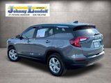 Used 2024 GMC Terrain SLE image 3