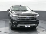 Used 2023 Ford Expedition Limited image 3