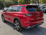 New 2025 Mitsubishi Outlander SE image 6