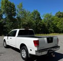Used 2006 Nissan Titan SE w/ (R02) SE Off-Road Pkg image 3