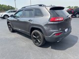 Used 2017 Jeep Cherokee High Altitude image 3