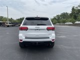 Used 2022 Jeep Grand Cherokee Laredo X image 5