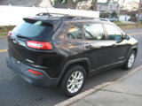 Used 2016 Jeep Cherokee Sport image 4