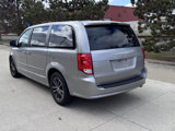 Used 2016 Dodge Grand Caravan SE image 3
