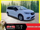 New 2025 Chrysler Pacifica Select image 1