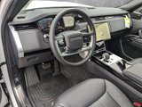 New 2025 Land Rover Range Rover Long Wheelbase SE image 3