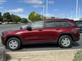 Used 2023 Jeep Grand Cherokee Laredo image 6