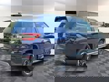 New 2025 Honda Pilot EX-L image 3