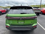 New 2025 Volkswagen Taos SE image 4