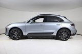 Certified 2025 Porsche Macan image 2