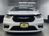 Used 2022 Chrysler Pacifica Touring-L image 2