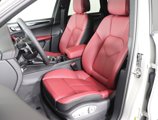 Used 2025 Porsche Macan image 4