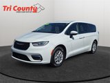 Used 2023 Chrysler Pacifica Touring-L image 3