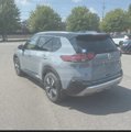Used 2021 Nissan Rogue Platinum image 2