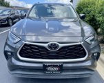 Used 2023 Toyota Highlander LE image 3