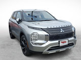New 2025 Mitsubishi Outlander SE image 3