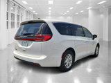 New 2025 Chrysler Pacifica Select image 3