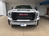Used 2024 GMC Sierra 2500 Pro w/ Convenience Package image 2