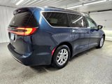Used 2022 Chrysler Pacifica Touring-L image 2