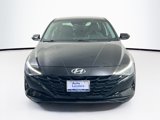 Used 2023 Hyundai Elantra SEL w/ Convenience Package image 2