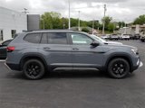 New 2025 Volkswagen Atlas Peak Edition SE image 2