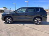 New 2025 Mitsubishi Outlander SE image 6