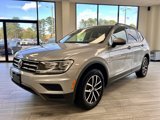 Used 2021 Volkswagen Tiguan SE image 3